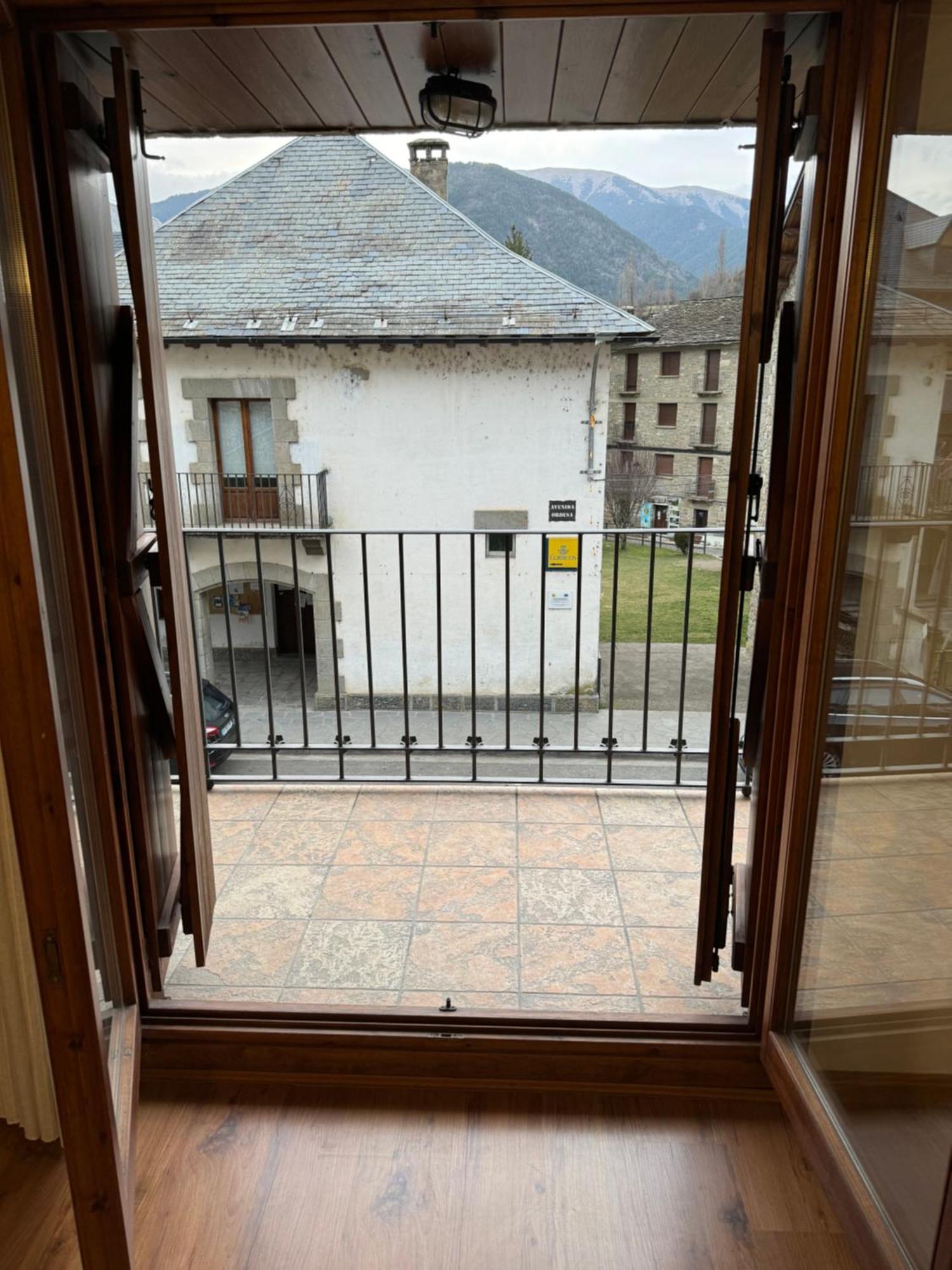 Apartamento La Boira Broto Zewnętrze zdjęcie